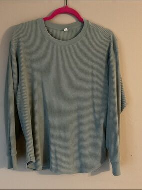 Uniqlo Ribbed Crewneck Top in Sage